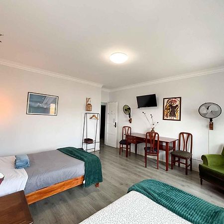 Aquarela Do Tejo Guesthouse فيلا فرانكا دي شيرا المظهر الخارجي الصورة