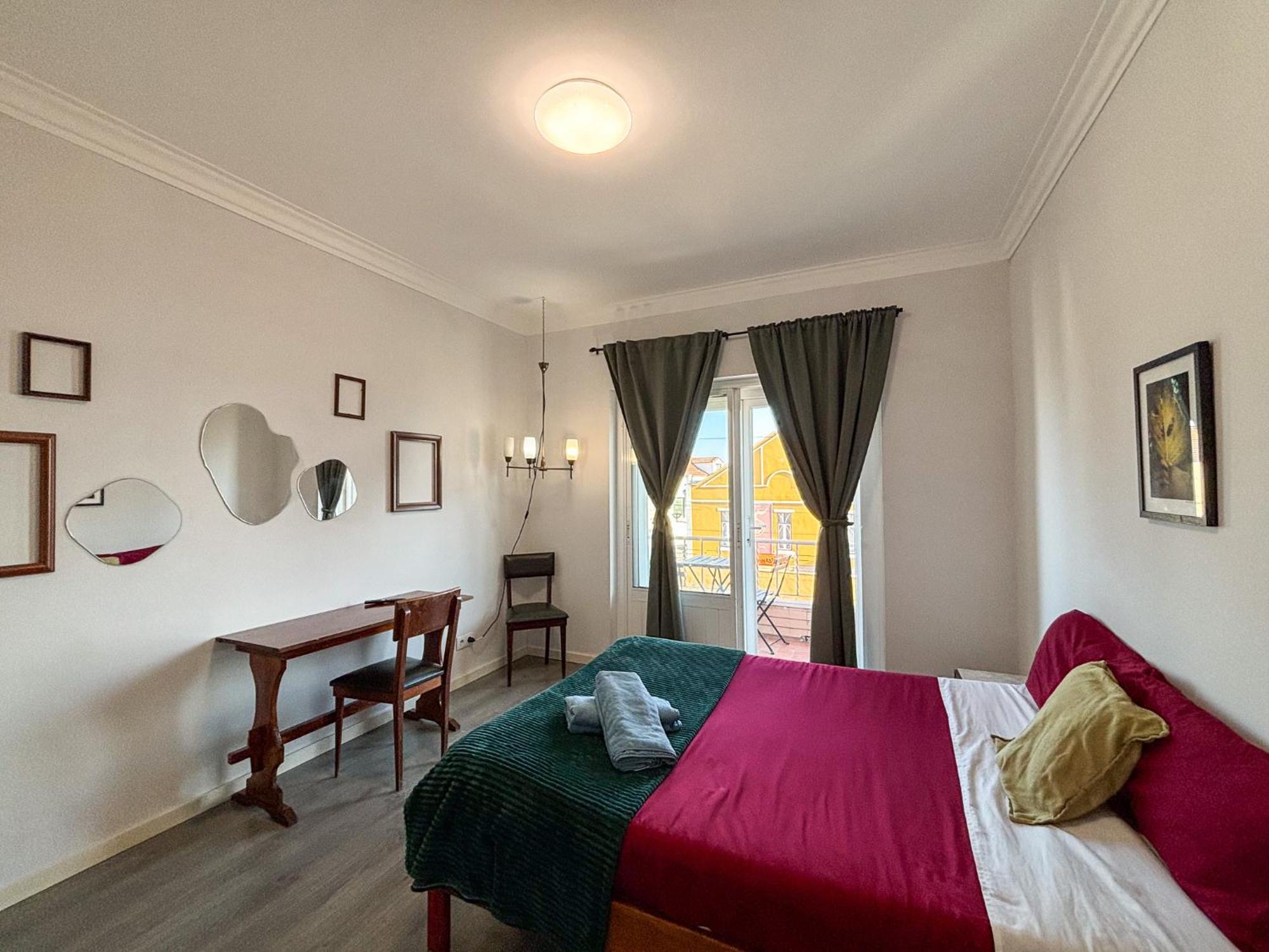 Aquarela Do Tejo Guesthouse فيلا فرانكا دي شيرا المظهر الخارجي الصورة