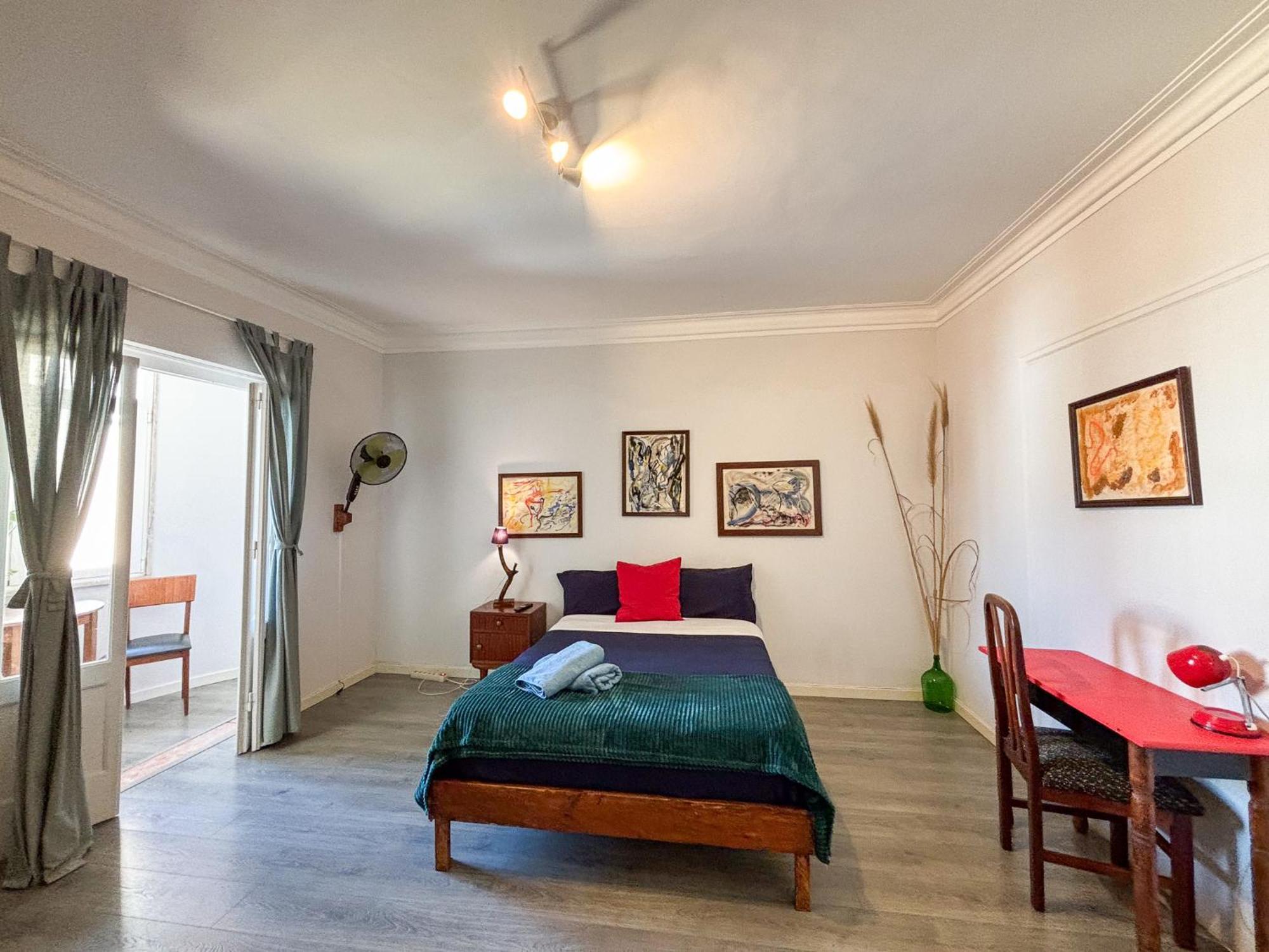Aquarela Do Tejo Guesthouse فيلا فرانكا دي شيرا المظهر الخارجي الصورة